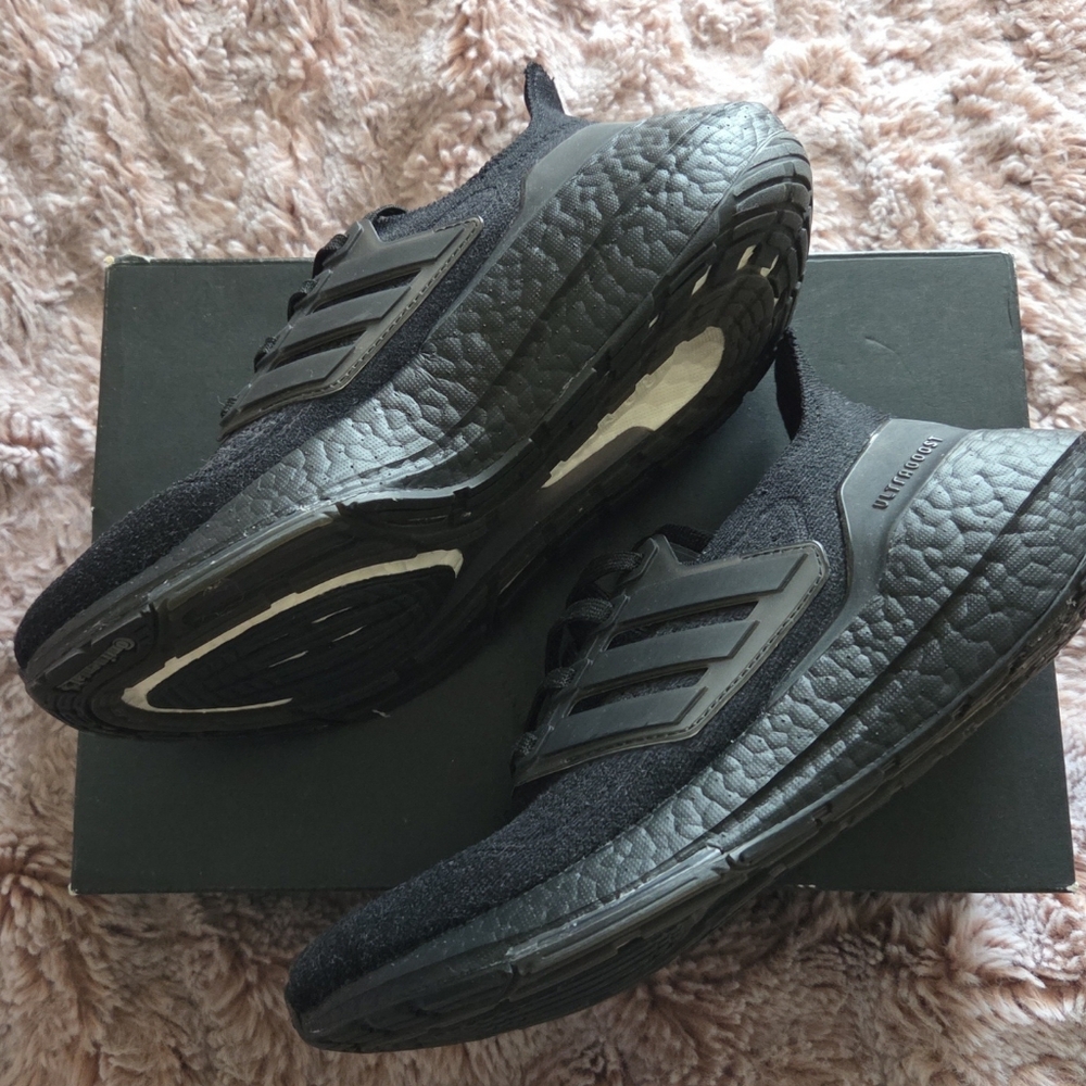 Adidas - Picture 3 of 7